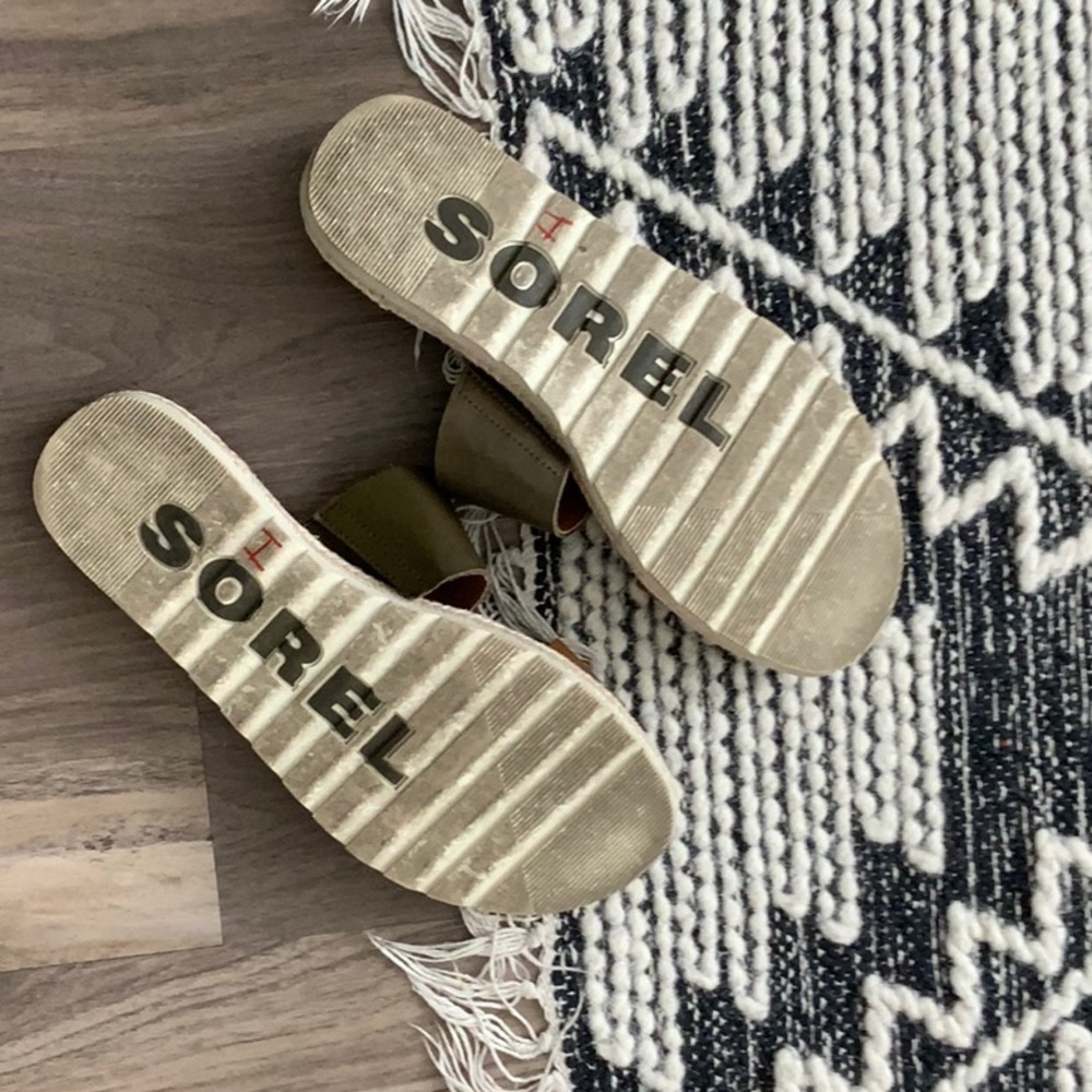 Sorel - Picture 3 of 5